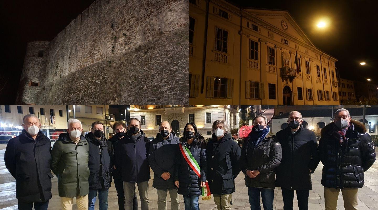 Immagine per Bollette troppo salate, Ziberna spegne castello e municipio di Gorizia